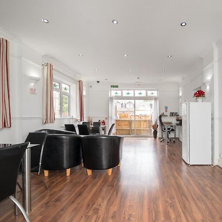 Flexistay Norbury Aparthotel London Exterior photo