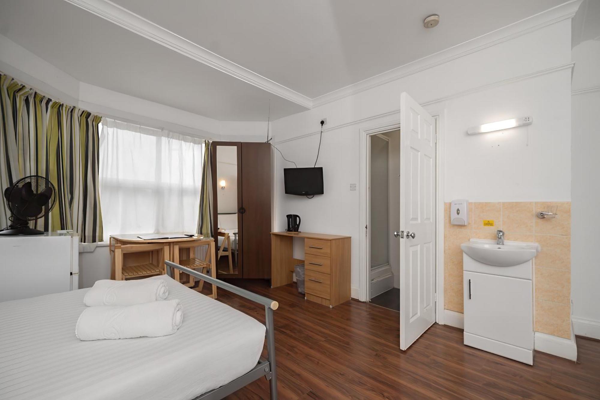Flexistay Norbury Aparthotel London Exterior photo