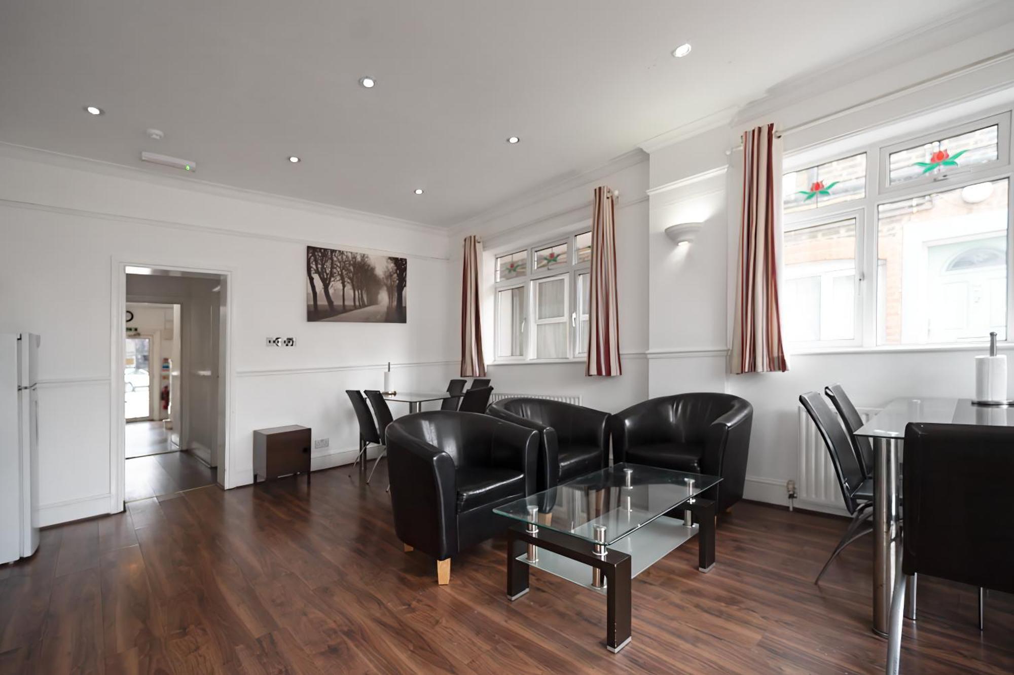 Flexistay Norbury Aparthotel London Exterior photo