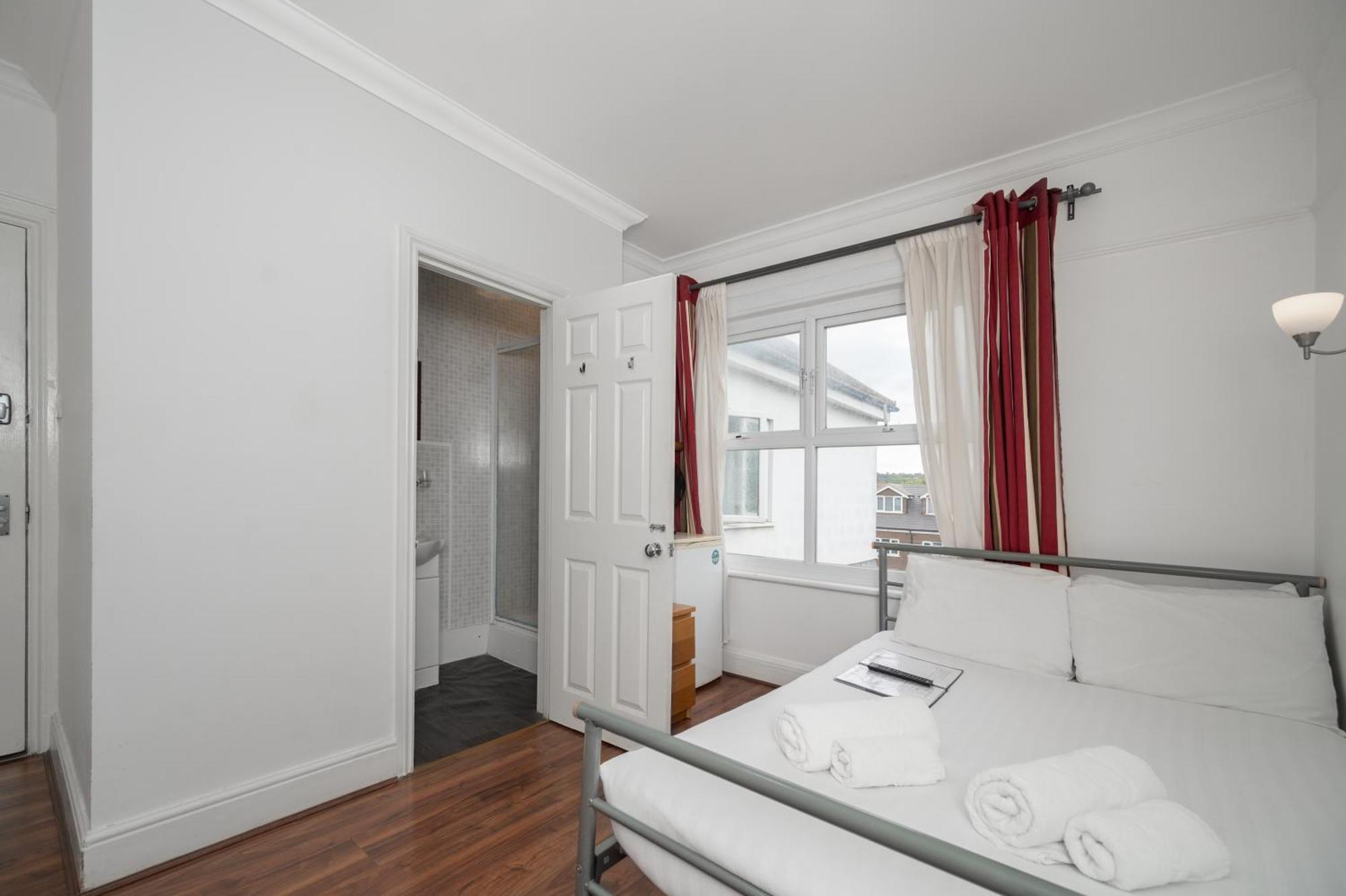 Flexistay Norbury Aparthotel London Exterior photo