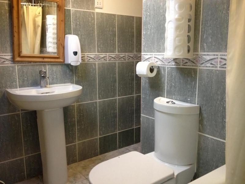 Flexistay Norbury Aparthotel London Room photo